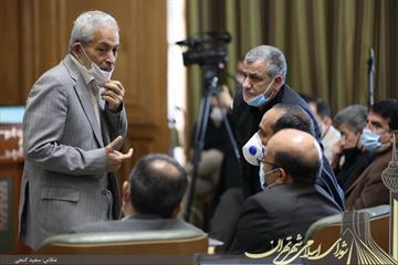 عضو کمیسیون برنامه و بودجه شورای شهر تهران در گفت‌وگو با اقتصادآنلاین مطرح کرد: هشدار به معاونت اجتماعی و فرهنگی/ اگر املاک در اختیار NGOها تعیین تکلیف نشوند، به مزایده گذاشته می‌شوند